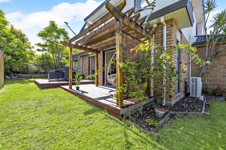 Photo of property in 1/4 Dromora Close, Dannemora, Auckland, 2016