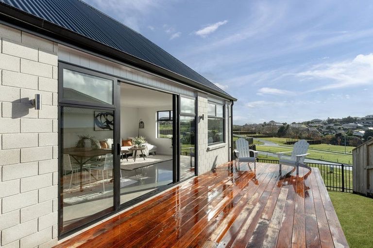 Photo of property in 29 Ridge Drive, Omokoroa, 3114