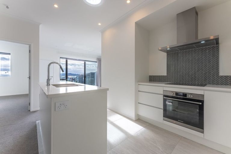 Photo of property in 17/1 Scott Road, Hobsonville, Auckland, 0616