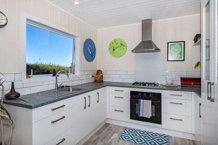 Photo of property in 633 Ormiston Road, Waipu, 0582