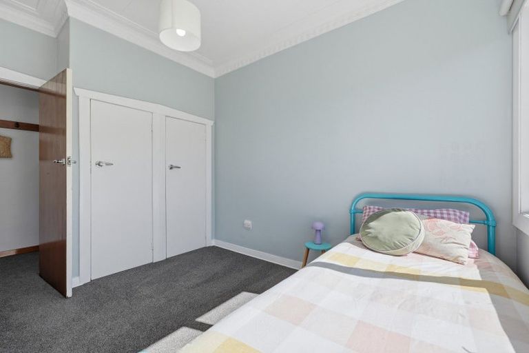 Photo of property in 76 Middleton Road, Kew, Dunedin, 9012