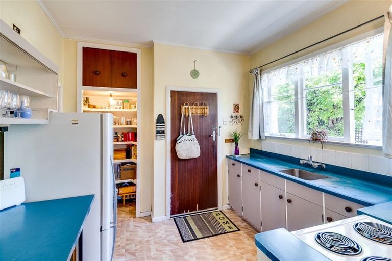 Photo of property in 10 Menin Road, Onekawa, Napier, 4110