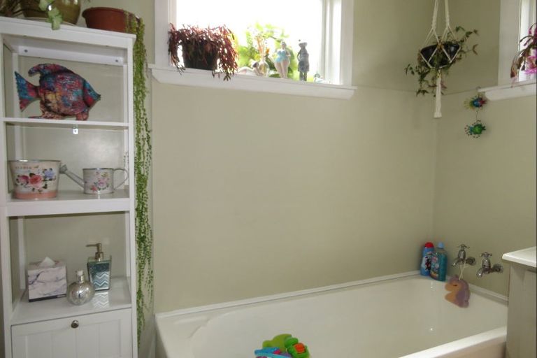 Photo of property in 43 Dick Street, Reefton, 7830