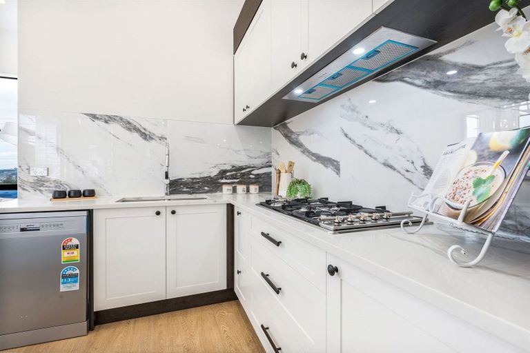 Photo of property in 85 Tir Conaill Avenue, Flat Bush, Auckland, 2019