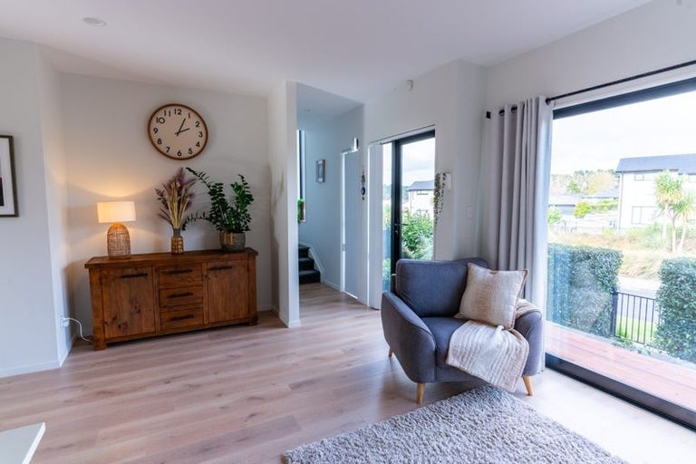 Photo of property in 7a Podgora Avenue, Kumeu, 0810