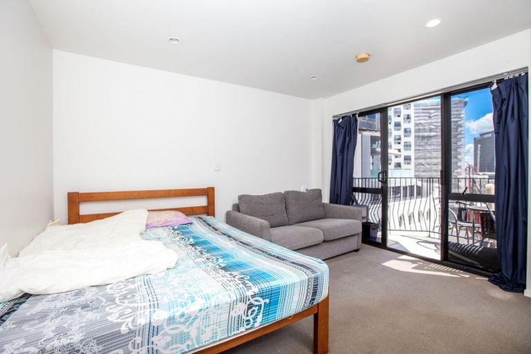 Photo of property in 23 Emily Place, Bellevue, Tauranga, 3110