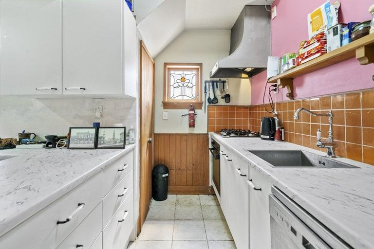 Photo of property in 12 Buckingham Street, Melrose, Wellington, 6023