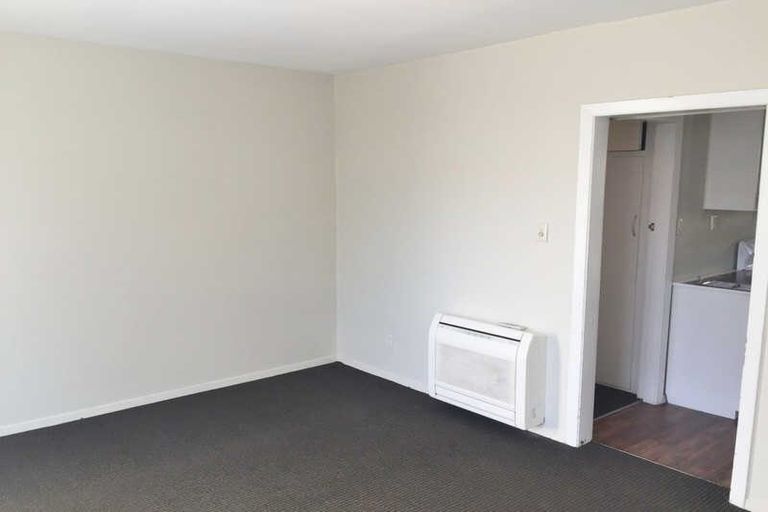 Photo of property in 3/27 Oxley Avenue, St Albans, Christchurch, 8014