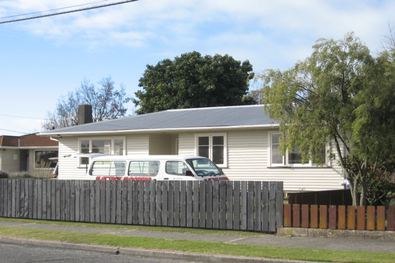 Photo of property in 50 Shackleton Street, Maraenui, Napier, 4110