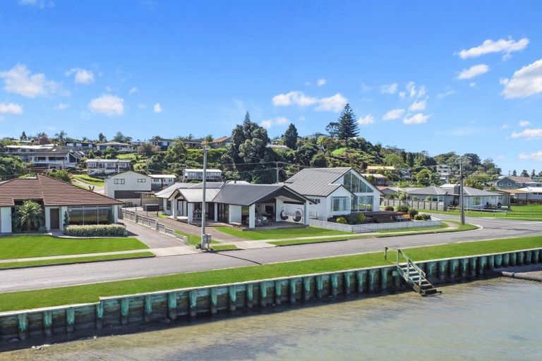 Photo of property in 32 The Esplanade, Omokoroa, 3114
