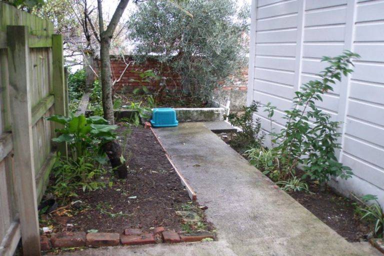 Photo of property in 55 Scarborough Terrace, Mount Victoria, Wellington, 6011