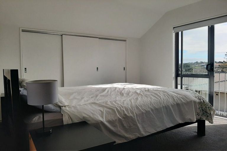 Photo of property in 46 Benchmark Drive, Massey, Auckland, 0614