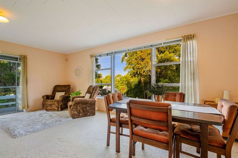 Photo of property in 419 Don Buck Road, Massey, Auckland, 0614