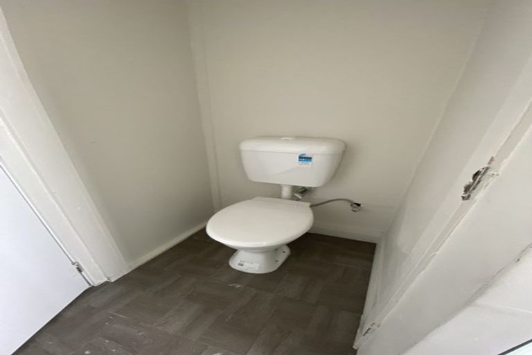 Photo of property in 74 Bader Drive, Mangere, Auckland, 2022