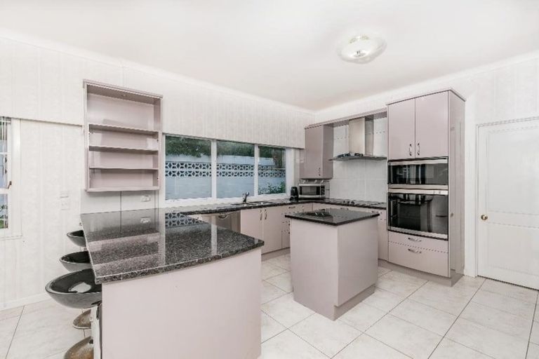 Photo of property in 78 Becroft Drive, Forrest Hill, Auckland, 0620