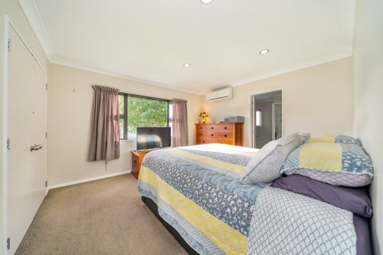 Photo of property in 28 Tararua Street, Trentham, Upper Hutt, 5018