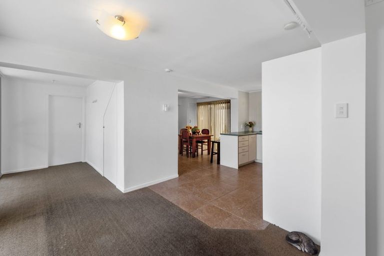 Photo of property in 14 Lyon Road, Waimauku, 0883