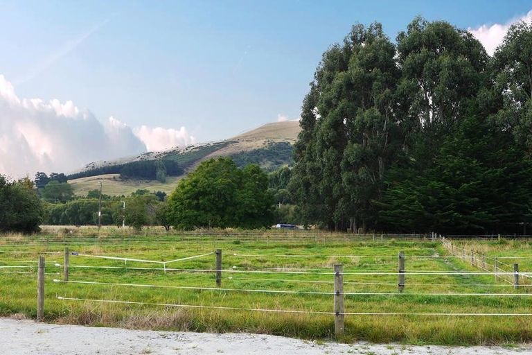 Photo of property in 37 Goodwood Road, Goodwood, Palmerston, 9481