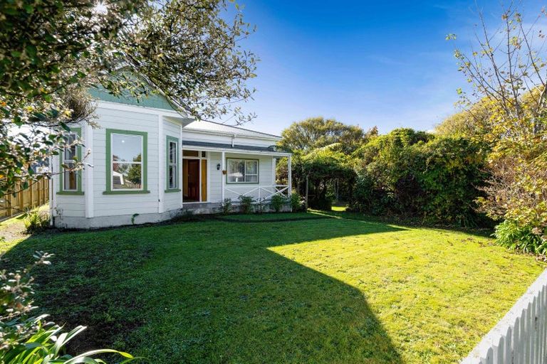 Photo of property in 18 Olivia Street, Stratford, 4332