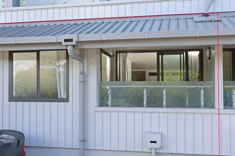 Photo of property in 11a/30 Westward Ho, Glen Eden, Auckland, 0602