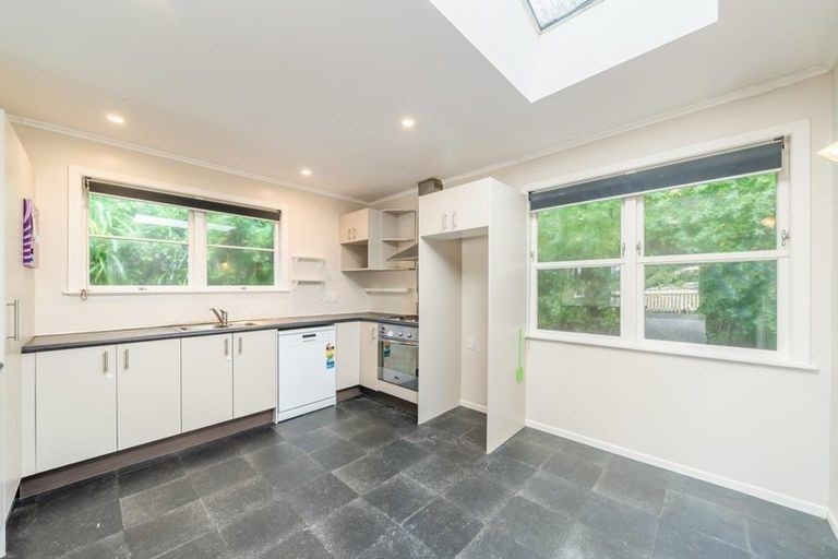 Photo of property in 9 Damian Grove, Waterloo, Lower Hutt, 5011