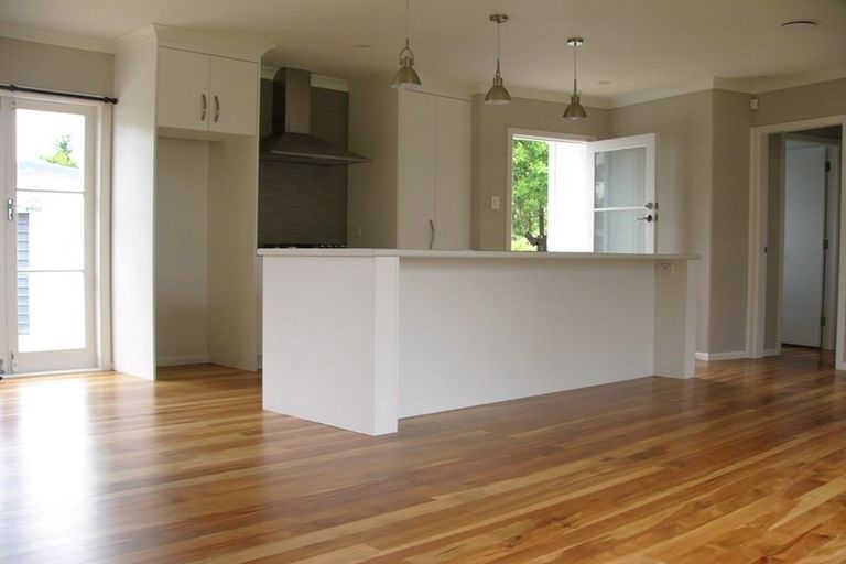 Photo of property in 56 Southsea Crescent, Silverdale, Hamilton, 3216