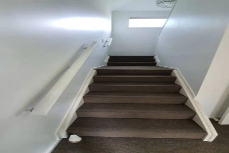 Photo of property in 48 Tauhinu Road, Greenhithe, Auckland, 0632