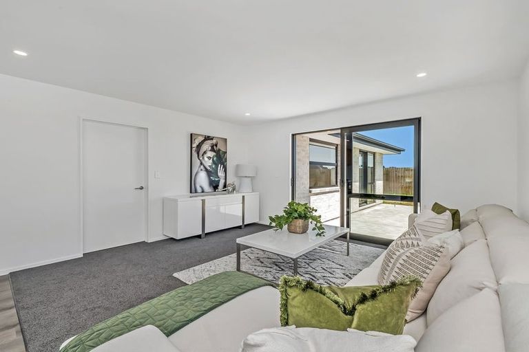 Photo of property in 9 Piwakawaka Place, Leeston, 7632