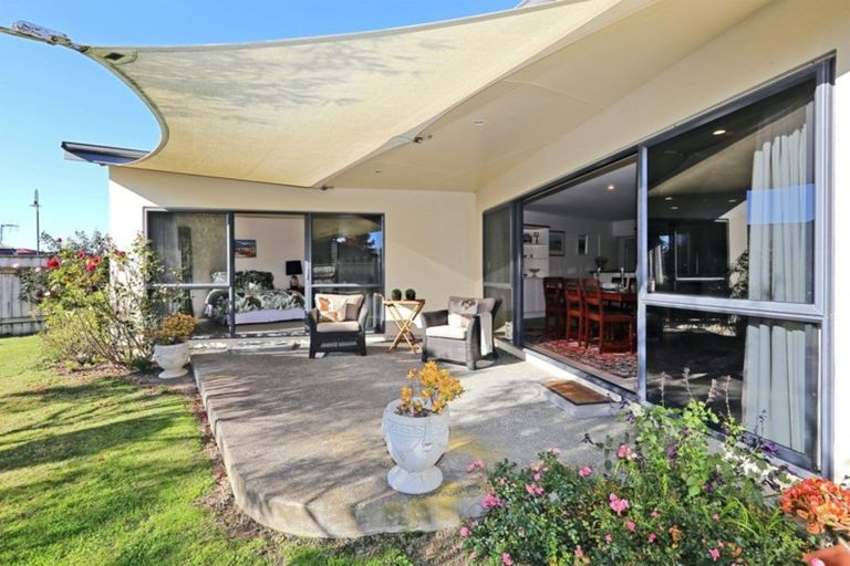 Photo of property in 6 Saint Hill Lane, Havelock North, 4130