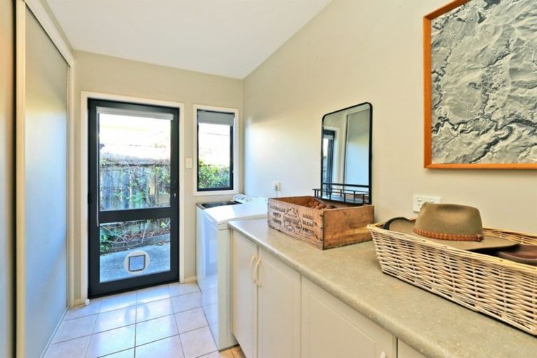 Photo of property in 6 Saint Hill Lane, Havelock North, 4130