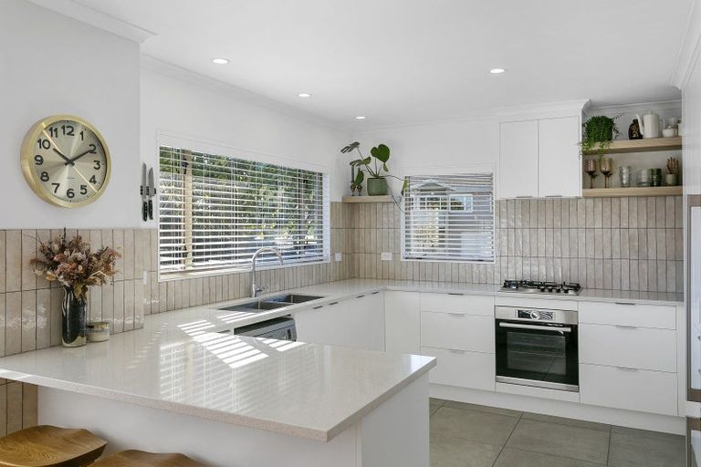 Photo of property in 54 Arrowsmith Avenue, Waipahihi, Taupo, 3330