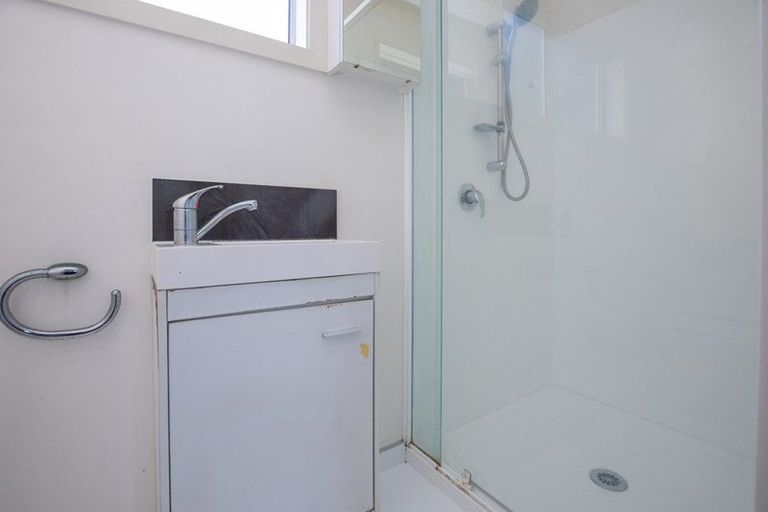 Photo of property in 79 Racecourse Road, Sockburn, Christchurch, 8042