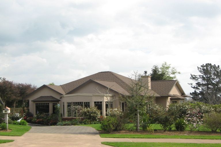 Photo of property in 26 Shelter Grove, Frankleigh Park, New Plymouth, 4310