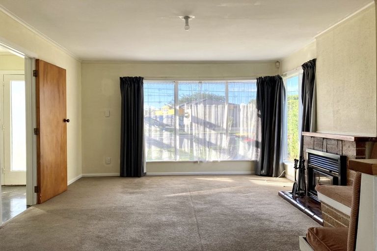 Photo of property in 23 Titirangi Road, New Lynn, Auckland, 0600