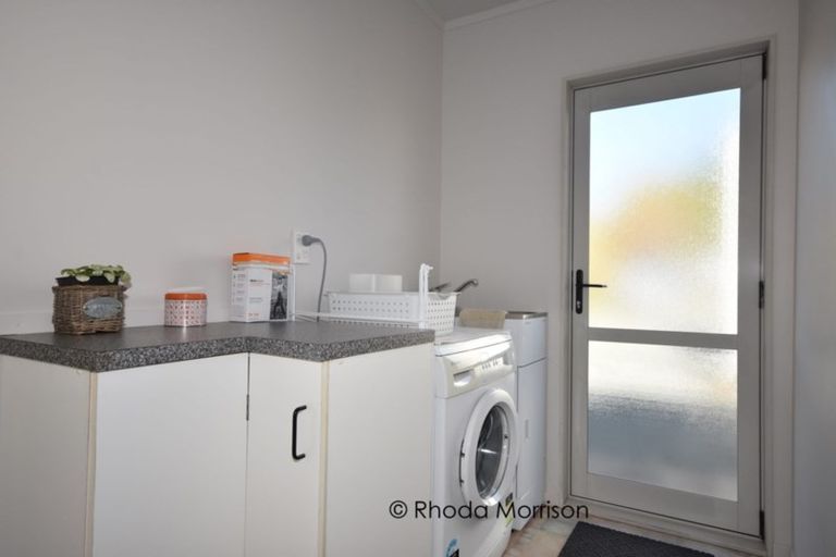 Photo of property in 6 Skelton Crescent, Paparoa, 0571