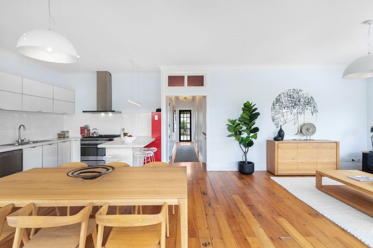 Photo of property in 10 Sunny Brae Crescent, Westmere, Auckland, 1022