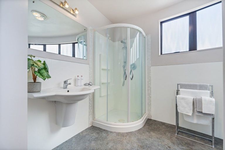 Photo of property in 141 Everitt Crescent, Whangamata, 3620