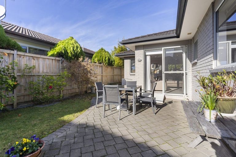 Photo of property in 76 Baverstock Road, Flat Bush, Auckland, 2016