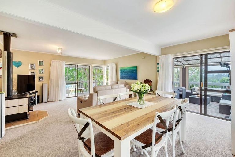 Photo of property in 36b Verbena Road, Birkdale, Auckland, 0626