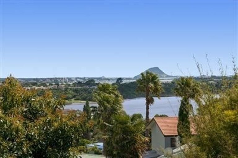 Photo of property in 21 Philomel Crest, Welcome Bay, Tauranga, 3112