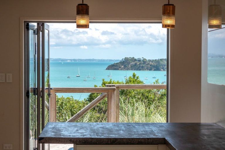 Photo of property in 12 Makora Avenue, Oneroa, Waiheke Island, 1081