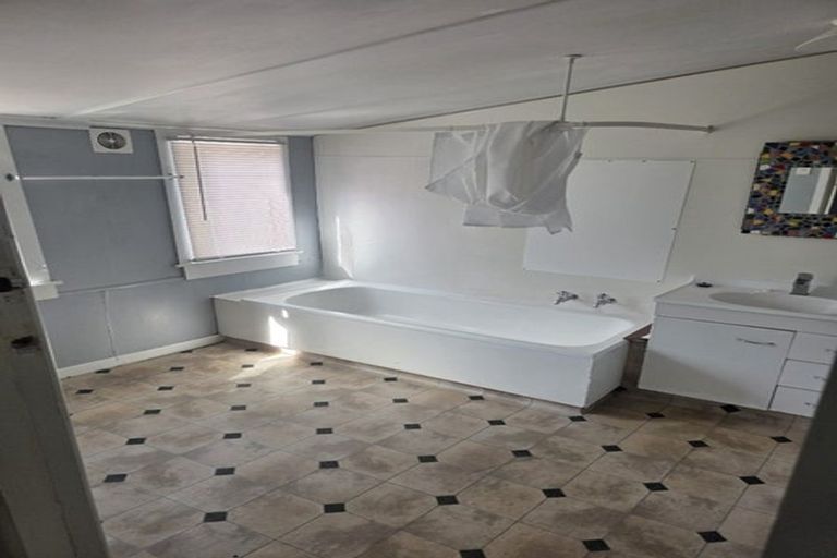 Photo of property in 46-48 Rangitake Drive, Spotswood, New Plymouth, 4310