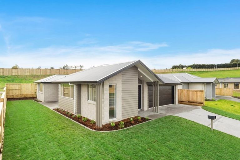 Photo of property in 21 Whakaturou Crescent, Pyes Pa, Tauranga, 3112