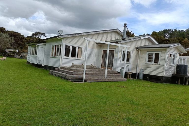Photo of property in 1890 Kaipara Coast Highway, Kaukapakapa, Warkworth, 0984