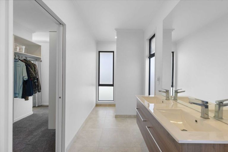 Photo of property in 23 Ridgeland Way, West Melton, 7618