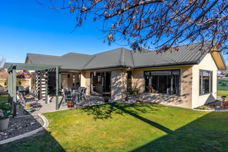 Photo of property in 8 Farnham Drive, Springlands, Blenheim, 7201