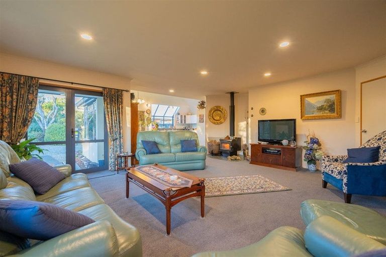 Photo of property in 8 Melland Place, Te Anau, 9600