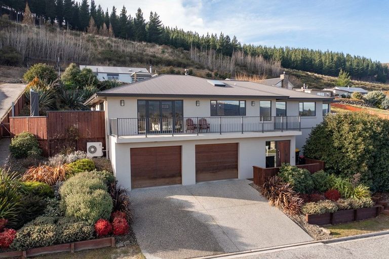 Photo of property in 44 Shields Street, Clyde, 9330