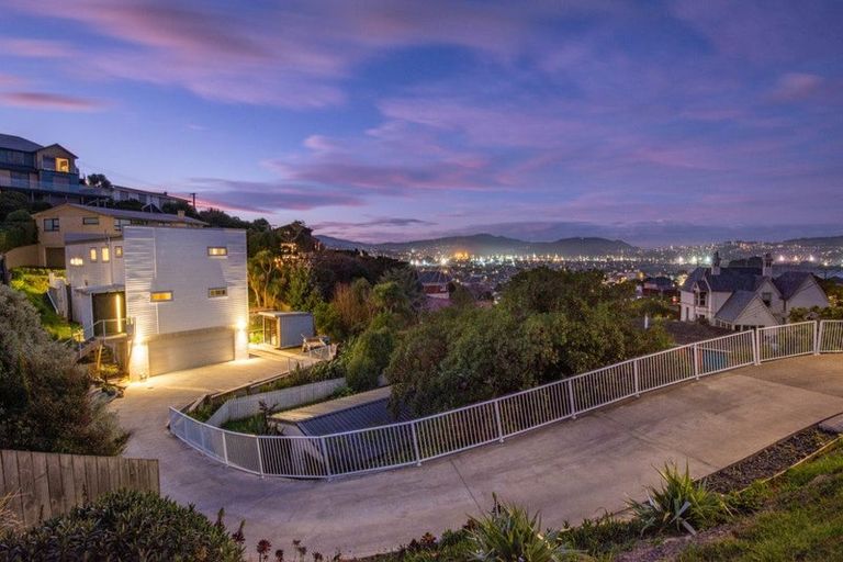 Photo of property in 46 Cliffs Road, Saint Clair, Dunedin, 9012