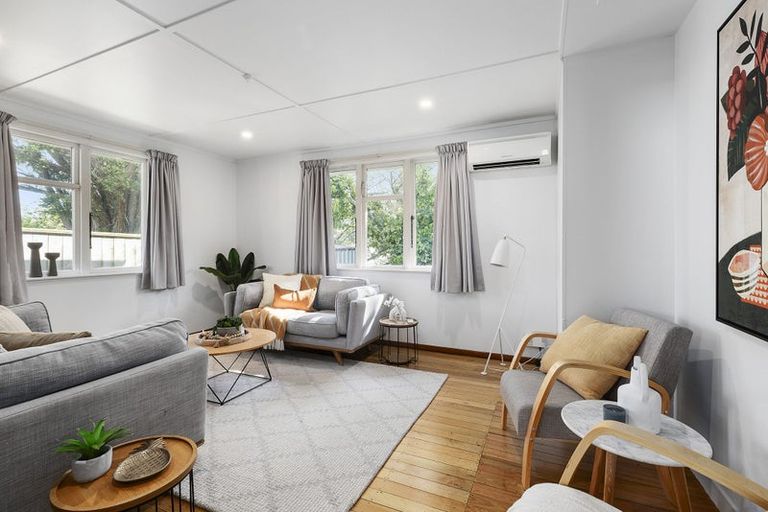 Photo of property in 57b Ranui Terrace, Tawa, Wellington, 5028